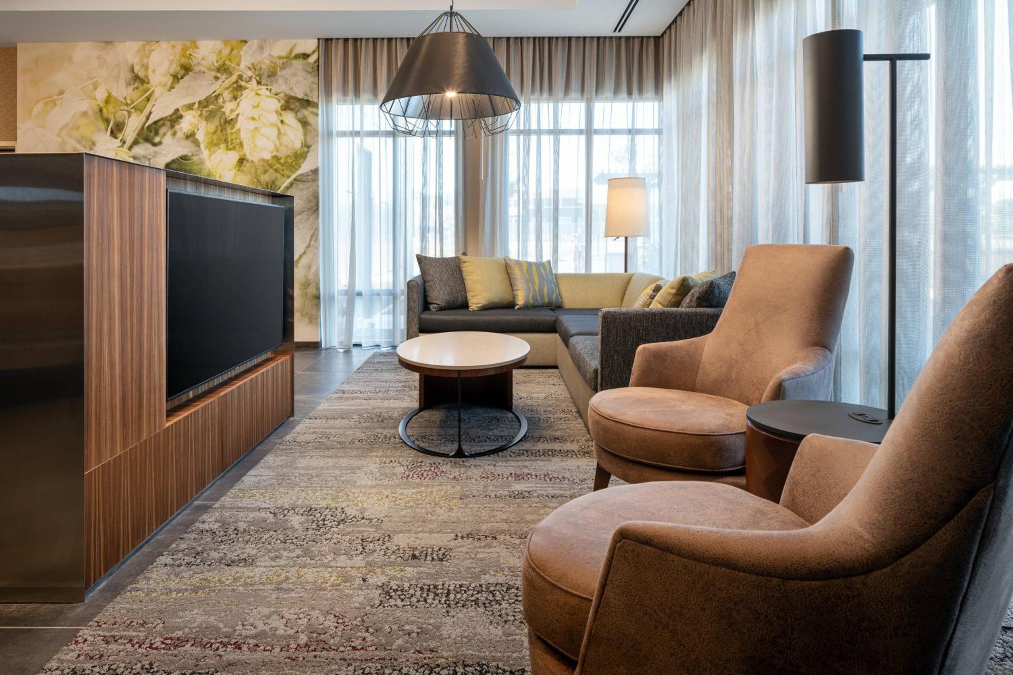 Courtyard By Marriott Petaluma Sonoma County Otel Dış mekan fotoğraf