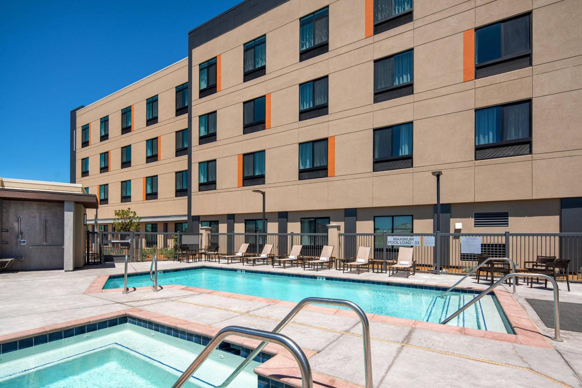 Courtyard By Marriott Petaluma Sonoma County Otel Dış mekan fotoğraf