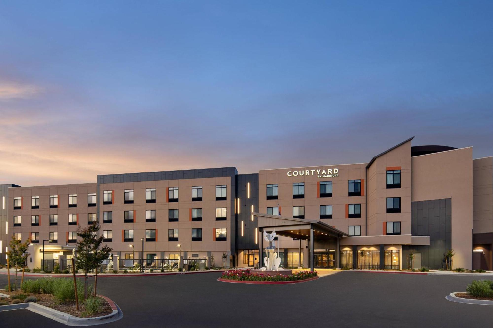 Courtyard By Marriott Petaluma Sonoma County Otel Dış mekan fotoğraf